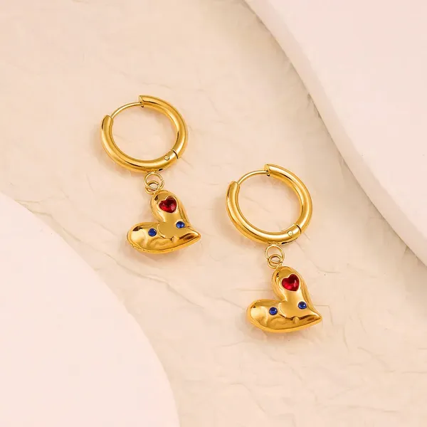 Gold_Heart_Rhinestone_Drop_Earrings_For_Women